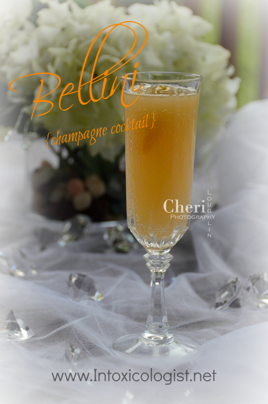 21 Must Try Classic Cocktails: Bellini