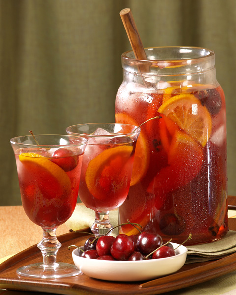 Summertime Sangria Makes Entertaining Easy