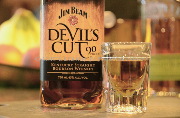 Devils cut. Jim Beam как пить. Devil Cut виски. Jim Beam Devil's Cut. Jim Beam с чем пить.