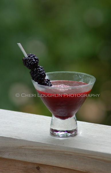 Wild Blackberry Low Calorie Cocktail