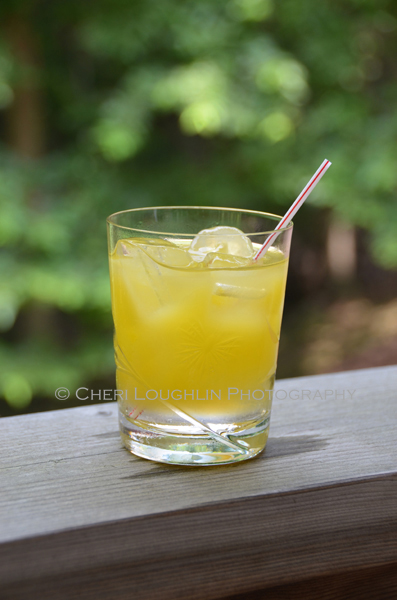The best low calorie cocktails are easy to make with simple ingredients. Peach Bikini Cocktail keeps Happy Hour low calorie, fun, flavorful and figure friendly. - recipe & photo by Mixologist Cheri Loughlin, Corporate Mixologist and Photographer.