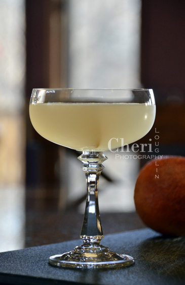 White Lady Classic Cocktail - Gin, Premium Orange Liqueur, Lemon juice