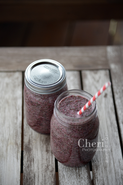 Blueberry Celery Kale Smoothie - banana, apple, celery, kale, lemon, blueberries, agave syrup