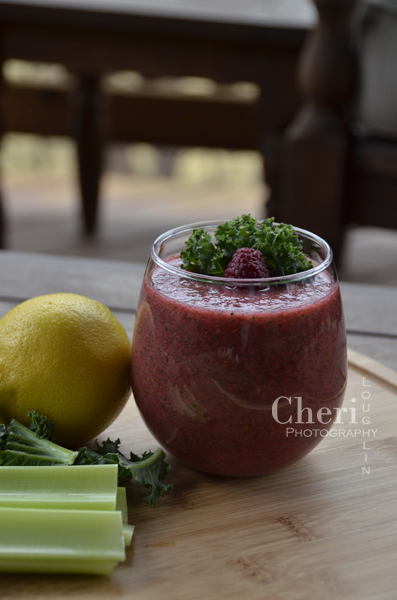 Green Confetti Smoothie - banana, pear, celery, kale, lemon, raspberries, agave syrup