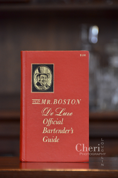 Old Mr. Boston De Luxe Official Bartender's Guide copyright 1967