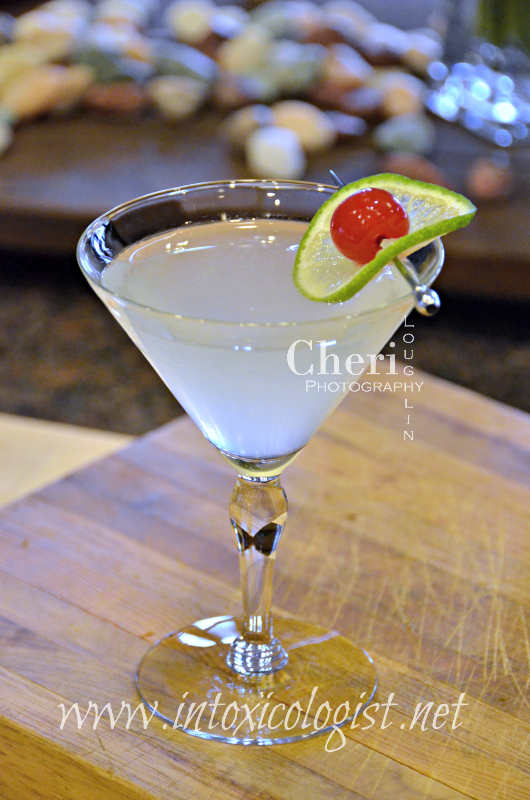 Coconut Lime Gimlet with Pinnacle Coconut Vodka balances sweet and tart nicely with light coconut flavor. Fresh lime wheel garnish enhances the aroma.