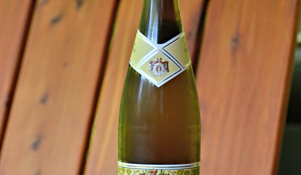 Schloss Johannisberg Gelblack Riesling Feinherb is a much sought after and recommended Riesling. It is rather dry and tart with very little sweetness.