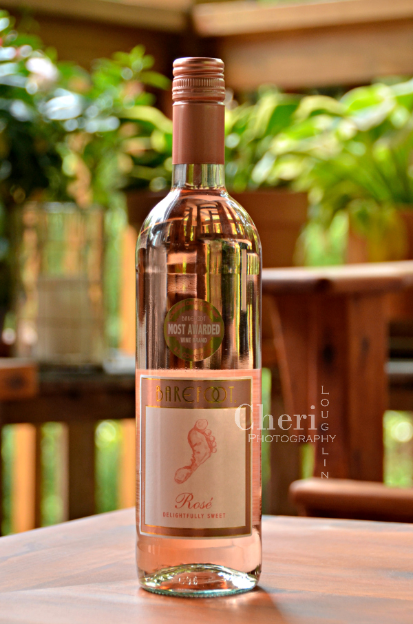 Barefoot Rosé wine is gently sweet with flavors of watermelon, sweet cherry, and red berry flavors. Perfect of any whimsical event your heart desires.