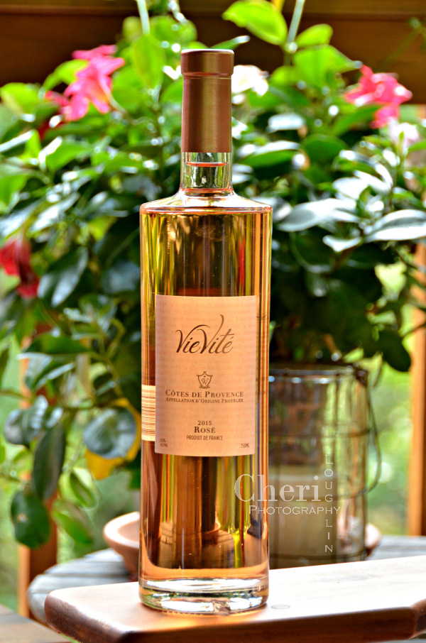 VieVité Rosé wine 2015 is approachable enough for casual sipping and elegant enough for formal entertaining at a price point that won’t break your wallet.